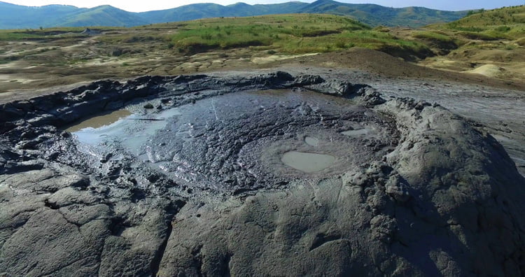 Wulkany błotne Berca